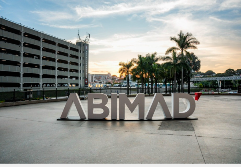 As Principais Tendências do Design de Interiores para 2025 Apresentadas na ABIMAD 39